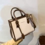 箭牌大方立体日常女包