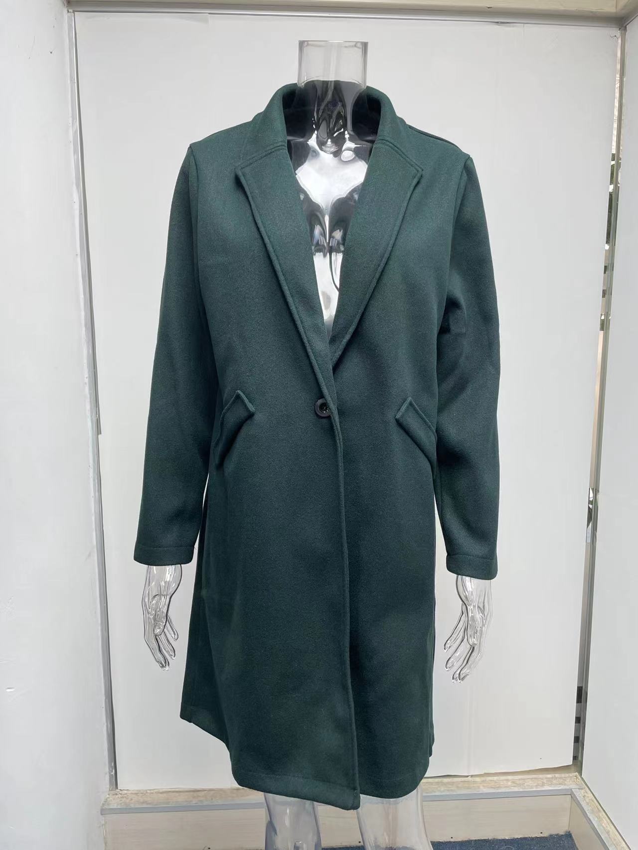 Title 5, Mid-length coat with solid lapels. Classic styl...