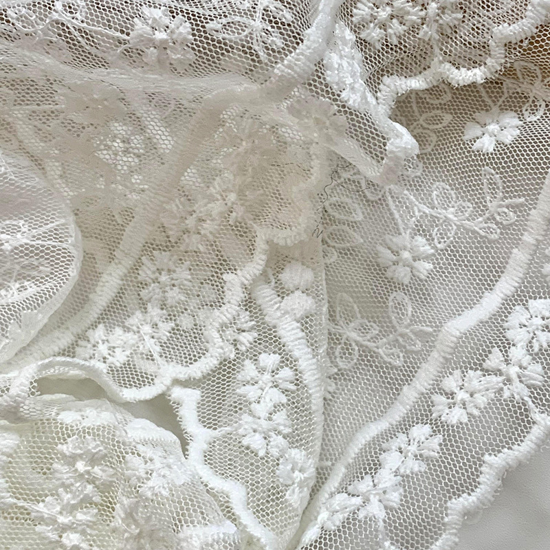 Pañuelo de encaje para mujeres 2025 nuevo estilo francés de alta calidad sensación dulce de vacaciones pañuelo de seda pañuelo de seda