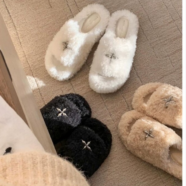 Wu Xuan Yi's Same Style Smfk Shoes, Furry Slippers for Outdoor Wear, Cross-Patterned Lamb Wool Slip-Ons, Thick-Soled Furry Slippers