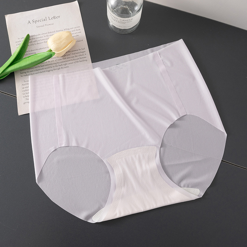 Serie ultrafina primavera y verano yoga sin costuras máscara deportiva lápiz labial seda sin costuras entrepierna antibacteriana ropa interior pantalones de mujer cabeza