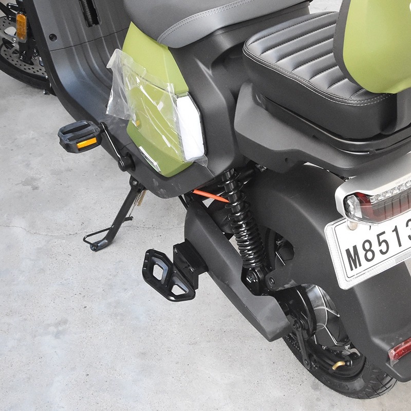 Applicable calf u2 rear pedal electric car UQI + modification accessories MQIL far-reaching GT1 microphone Bell 918 pedal
