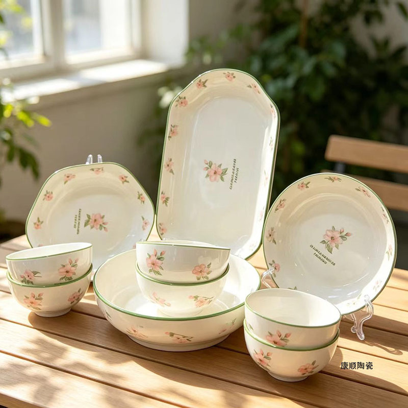 Household ceramic tableware set, including plates, bowls, and a ceramic fish platter, featuring a fresh and simple design Household ceramic tableware set, including plates, bowls, and a ceramic fish platter, featuring a fresh and simple design