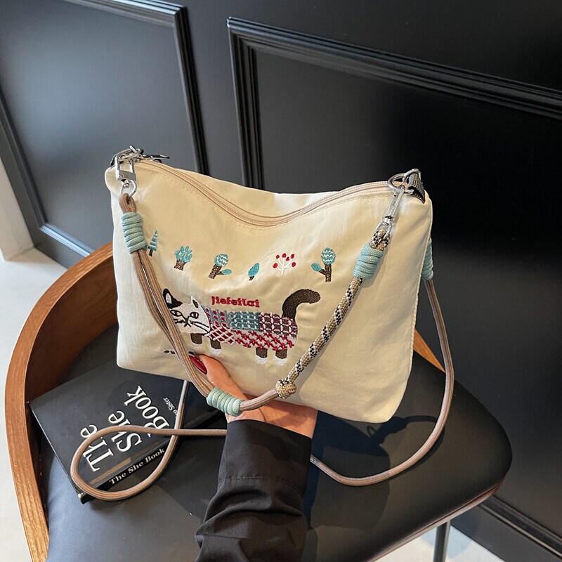 Niche Design Embroidered Cat Canvas Bag Lightweight Nylon Tote Eco-Friendly Shoulder Bag Underarm Bag Crossbody Bag for Women Niche Design Embroidered Cat Canvas Bag Lightweight Nylon Tote Eco-Friendly Shoulder Bag Underarm Bag Crossbody Bag for Women