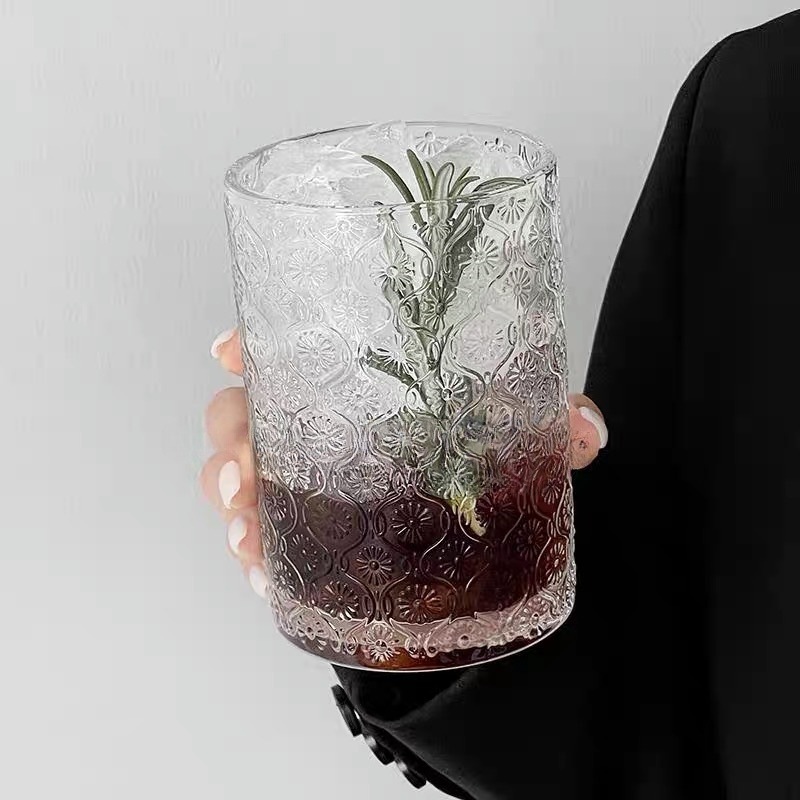 Tazas de vidrio en relieve retro de gran capacidad Begonia Taza de agua Taza de bebida Taza de café con latte de hielo Taza de jugo