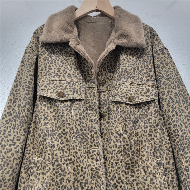Leopardo denim parker algodón ropa de mujer invierno 2025 nuevo super hermoso y piel gruesa una chaqueta de cordero