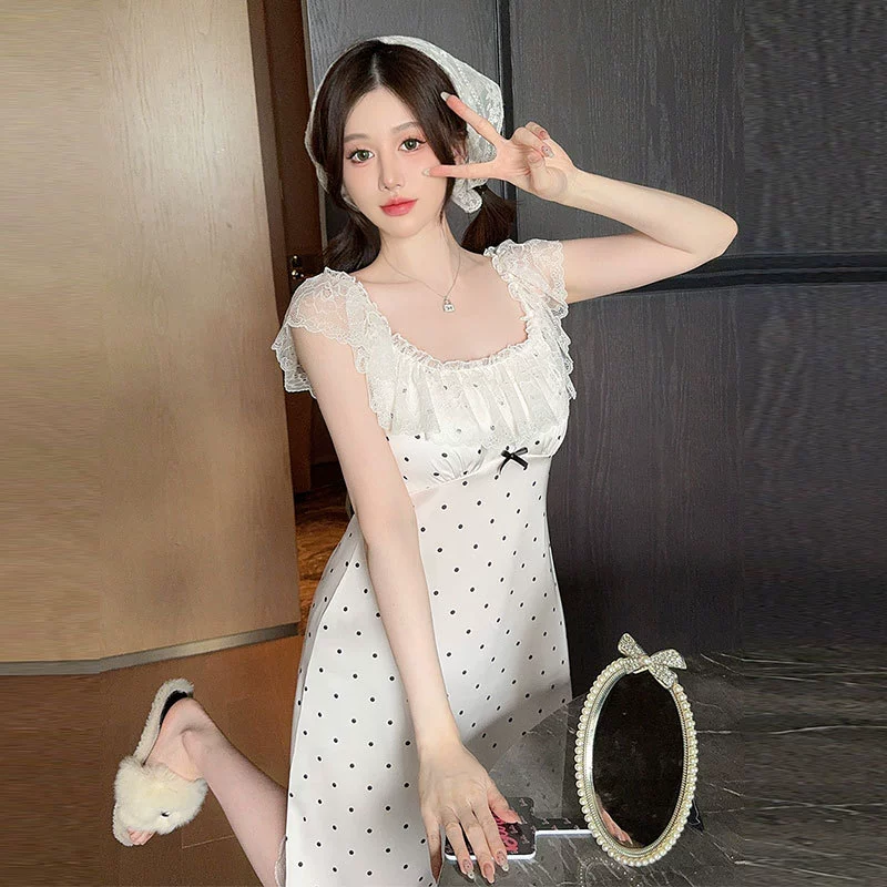 Silk dress, summer pijama, skirt, fitted lace brace, top with cups, lace dress