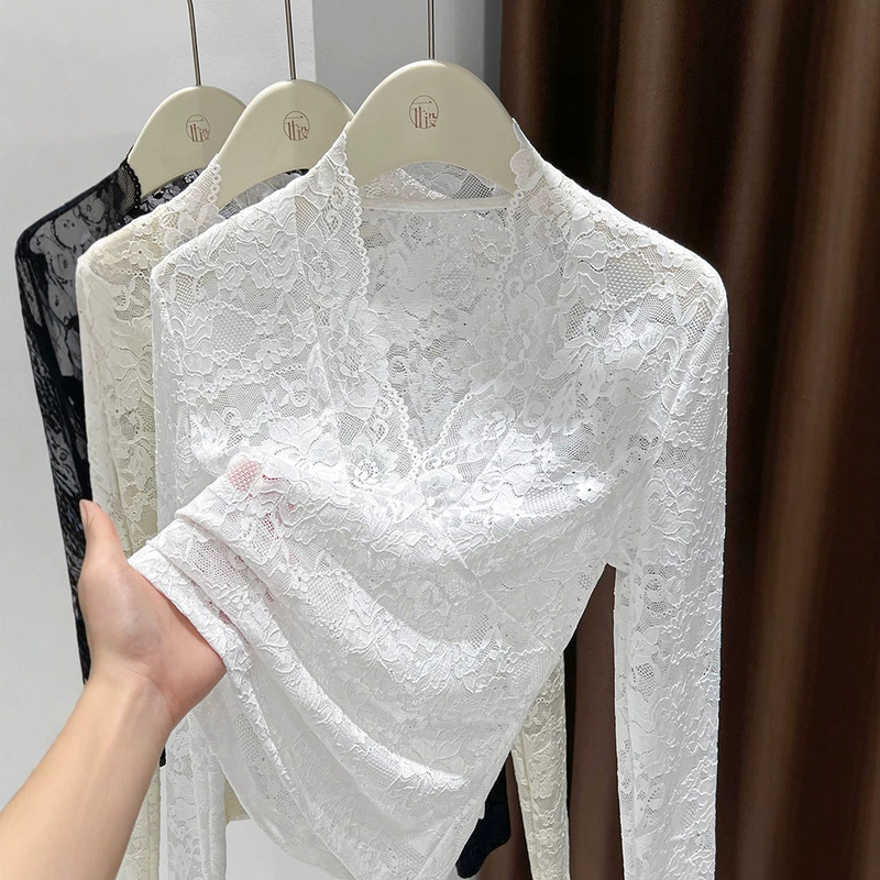 Lace V-neck Lace Base Shirt Women's Autumn and Winter Interior Slim-fit Hollow-out Transparent Sexy Long-sleeved Age-reducing Mesh Top Lace V-neck Lace Base Shirt Women's Autumn and Winter Interior Slim-fit Hollow-out Transparent Sexy Long-sleeved Age-reducing Mesh Top