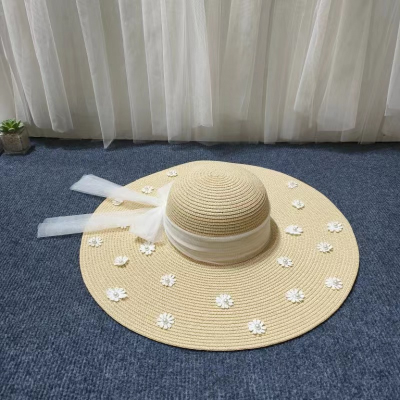 Women's Cute Sweet Simple Style Flower Embroidery Pearl Wide Eaves Straw Hat display picture 14