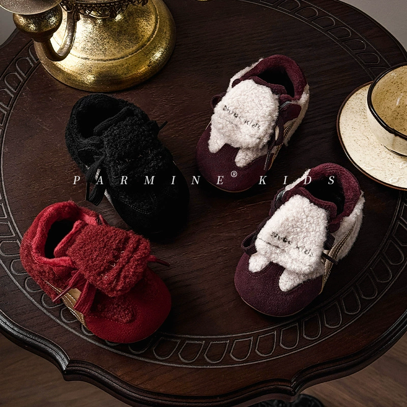 Кожа девушка плюшевая толстая меховая обувь зимняя новая девушка мягкая подошва, повседневная теплая хлопчатобумажная обувь