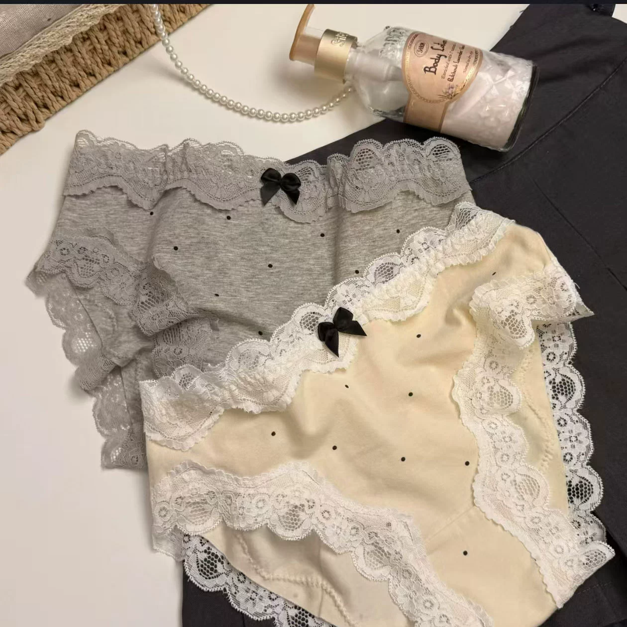 Сексуальное хлопковое кружевное дышащее бельё средней посадки с нежной кружевной отделкой, белый/серый/молочный цвет Huang, размеры M/L/XL