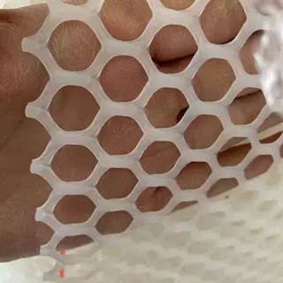 定制养殖塑料养鸡鸭育雏漏粪机械隔离片垫片养蜂养蛇养蚕塑料网片