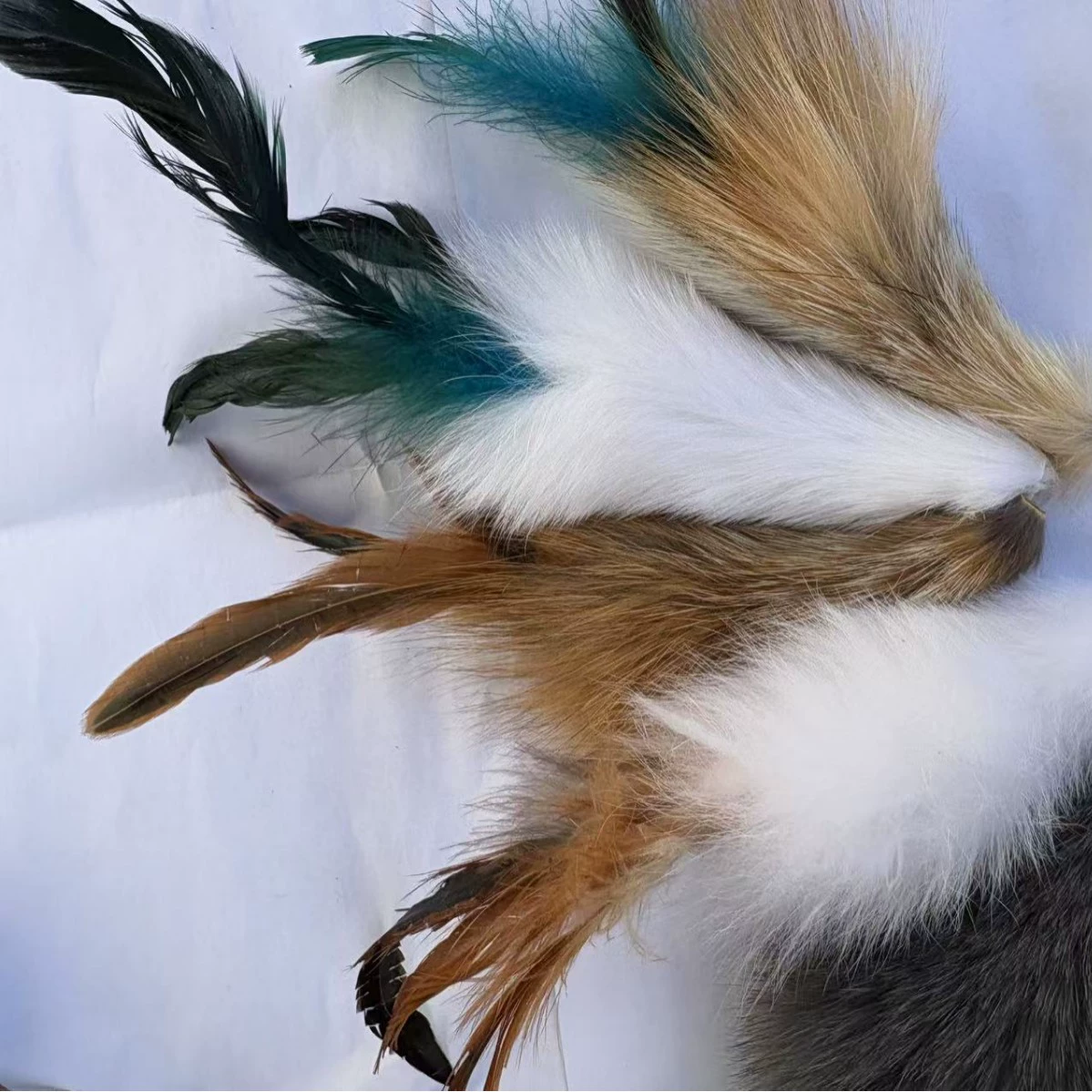 Готовое перо от производителя + чернокрылая железная проволока, цветок, сценическая одежда, аксессуары, подвесной материал, куриное перо, железная проволока, цветок