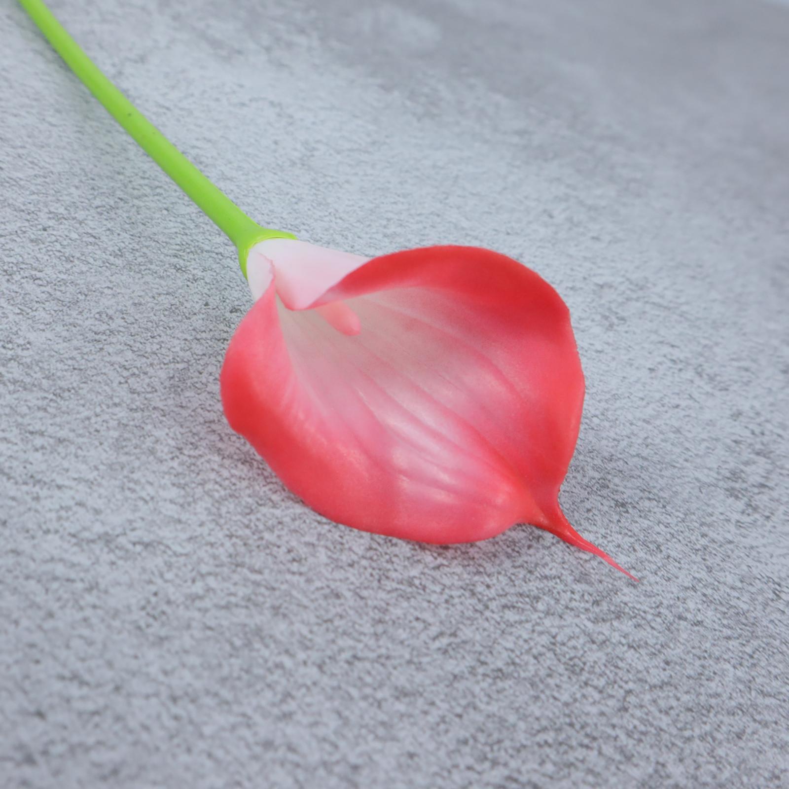 Mini mano-sensación Calla Lily falso ramo de flores artificiales transfronterizas Comercio exterior decoración del hogar Accesorios de fotografía fábrica al por mayor