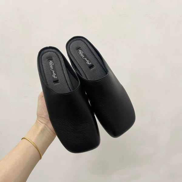 Black, J3633-1