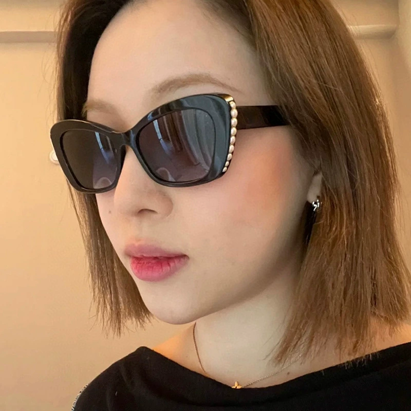 Очки sunglasses жемчужные тренд, брендовые солнечные очки, кошачий глаз, простой и элегантный дизайн, стиль европейский, защита UV, стиль высокого качества