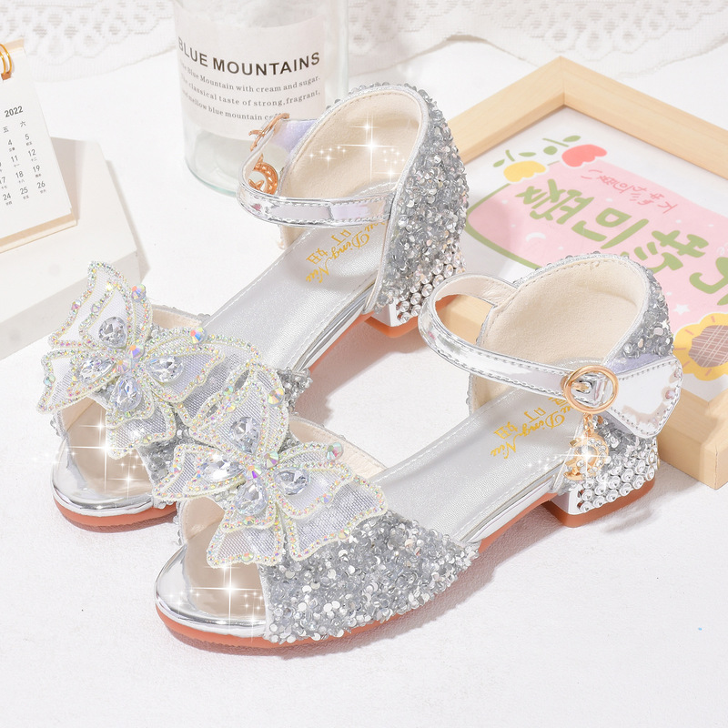 Children's high heels little girl's summer sandals 4 years old 6 Princess 5 middle and large children's performance shoes 7 new girls crystal shoes Children's high heels little girl's summer sandals 4 years old 6 Princess 5 middle and large children's performance shoes 7 new girls crystal shoes