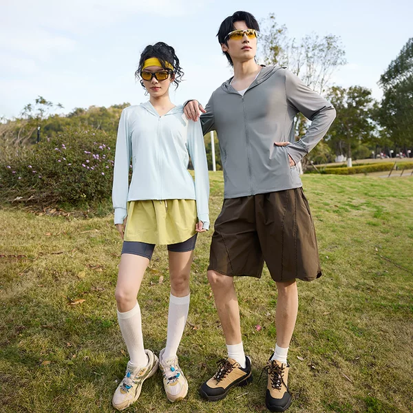 【Million in Stock】Hot-Selling Sun Protection Clothing for Men, Outdoor Sports Ice Silk Sun Protection Clothing for Women, Skin-Friendly Clothing for Couples, Sun Protection Clothing