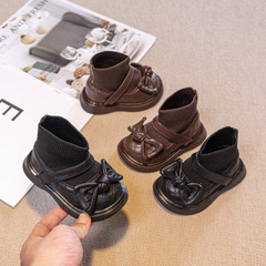 女の赤ちゃんのショートブーツ春秋の女の子の靴下の靴の柔らかい底の小さい靴の1-3歳の子供の赤ちゃんの靴の女の赤ちゃんの靴