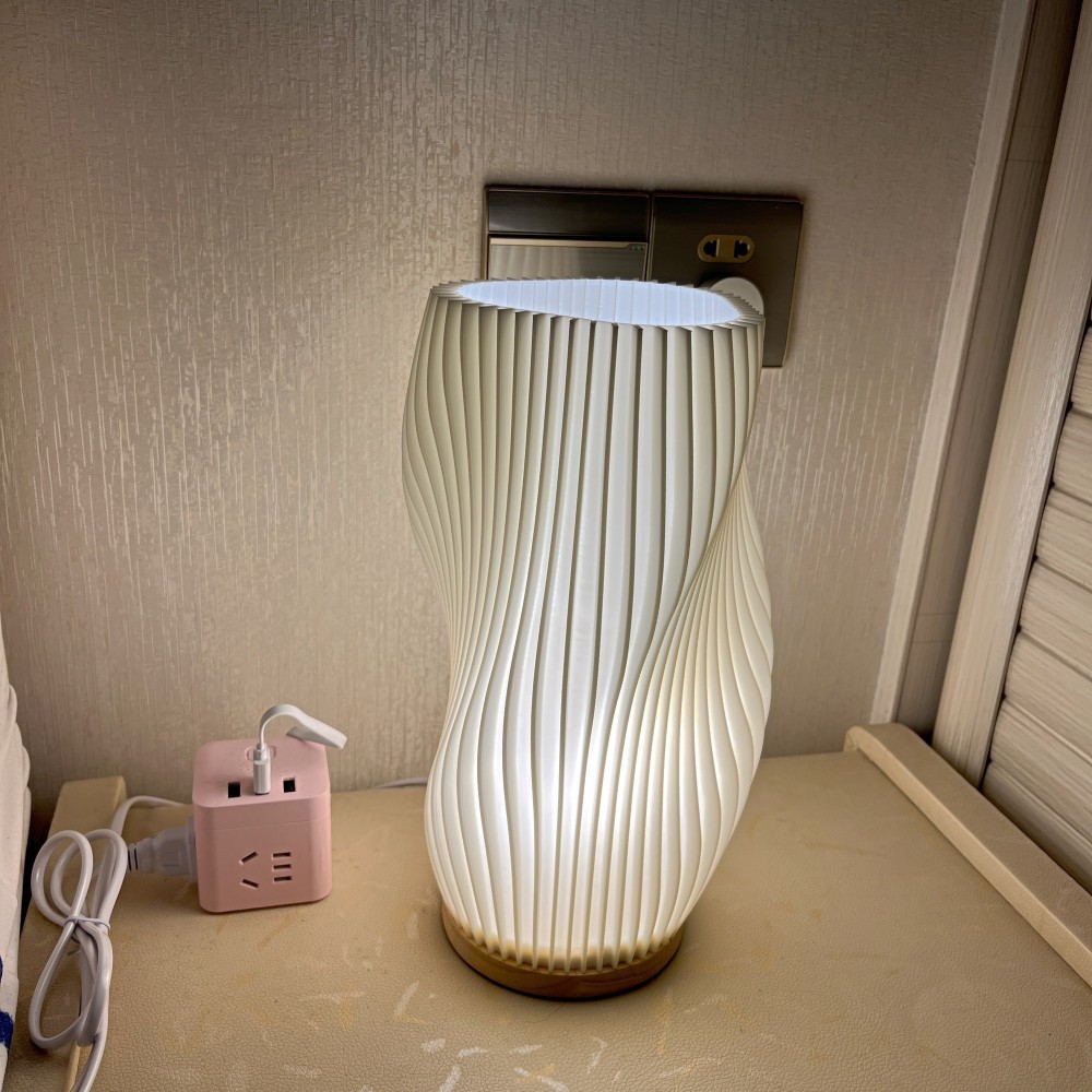 Decoración nórdica de madera maciza lámpara de mesa recargable 3D cama creativa lámpara de ambiente decoración sala de estar dormitorio luz nocturna transfronteriza