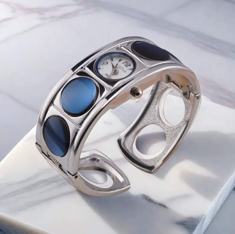 2024新款跨境电商热销EBAY亚马逊速卖通虾皮热卖女士手镯石英手表