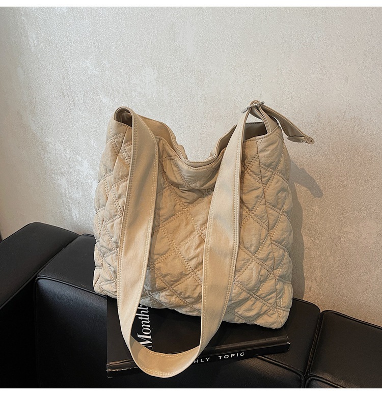 Bolso bandolera de algodón Lingge para niñas 2024 comercio exterior nuevo bolso de temperamento simple bolso de hombro de gran capacidad casual