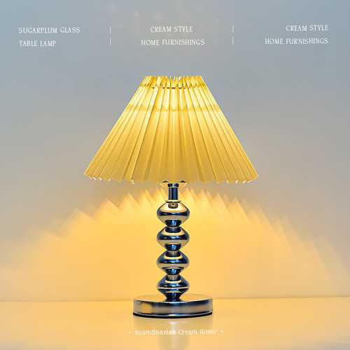 European retro table lamp bedroom bedside table creative simple romantic warm Nordic ins remote control American night light