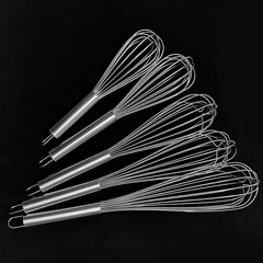 Manufacturer wholesale stainless steel extra thick steel handle handheld egg whisk manual egg mixer cream whipper