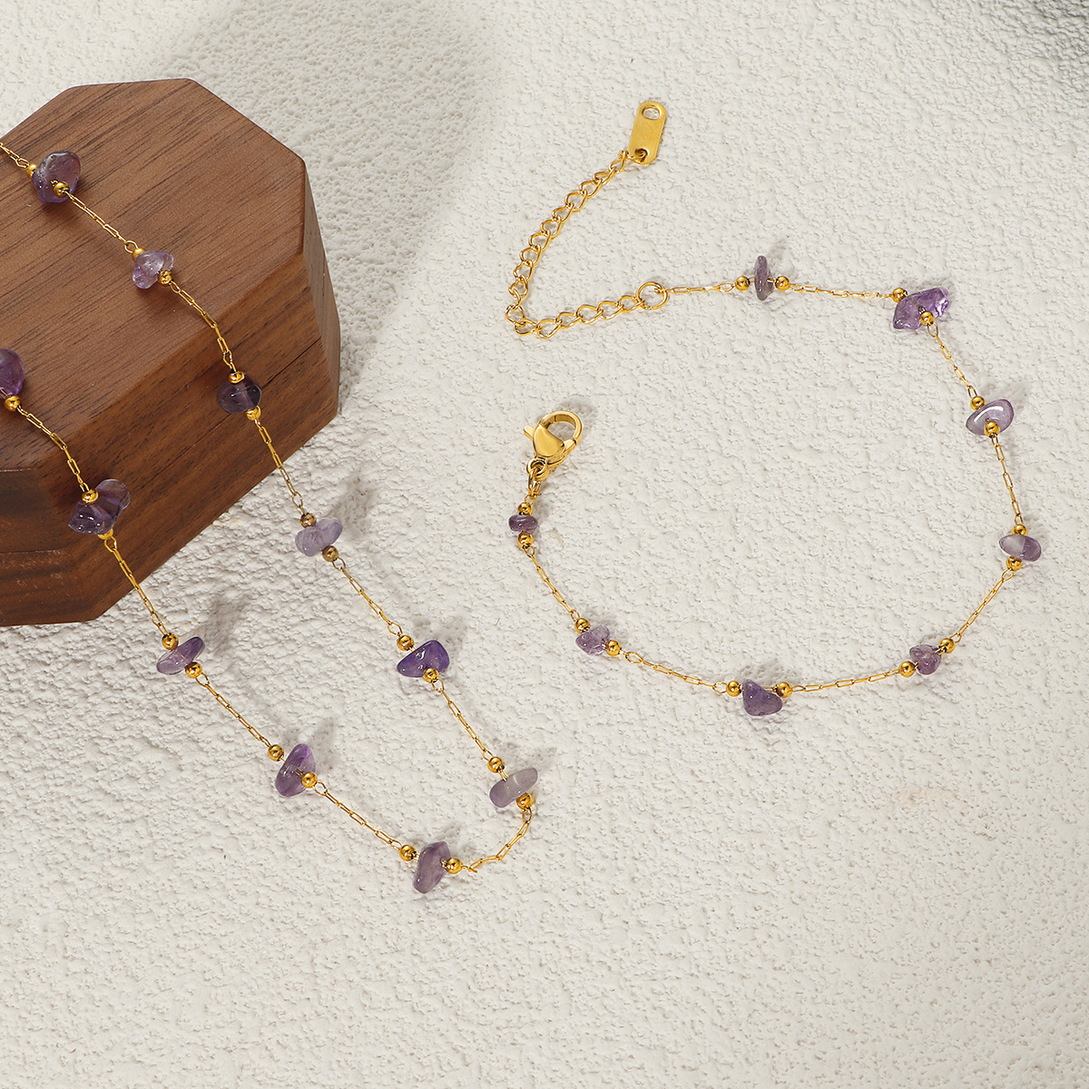 Irregular pebble purple necklace and bracelet, titanium steel, colorfast, fresh and elegant clavicle chain, niche high-end jewelry set.