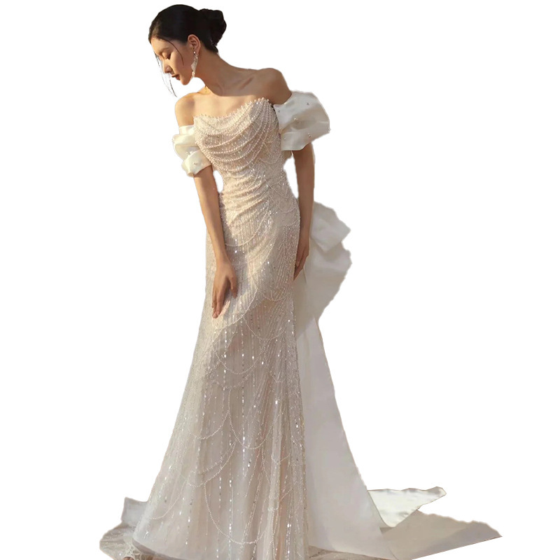 2026 nuevo vestido de boda ligero un hombro brindis de novia de lujo ligero de gama alta nicho vestido de compromiso de cola de pez