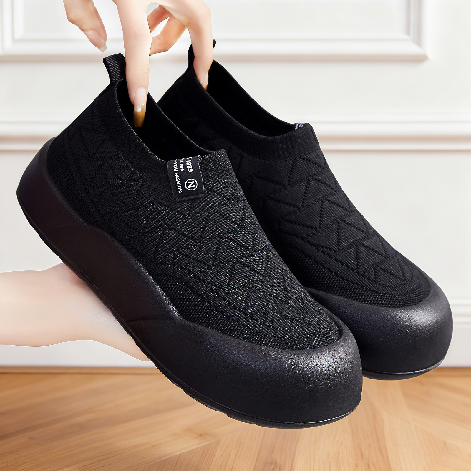 Zapatos, zapatos de mujer, zapatos individuales de moda de todo fósforo de verano, suela suave, suela gruesa, zapatos cómodos para madre, zapatos casuales de un pie