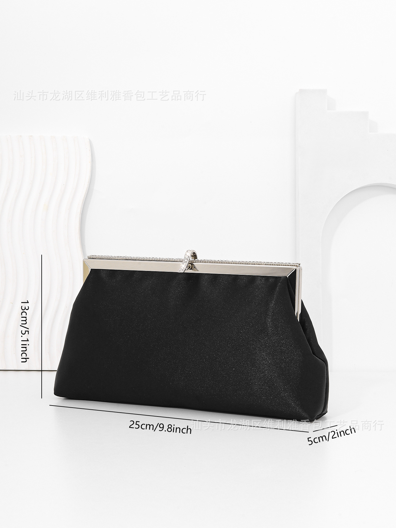 Light Luxury Faux Silk Banquet Clutch Chain Crossbody Bag Evening Bag Niche Design Women's Handbag For Cheongsam - Thumbnail 8