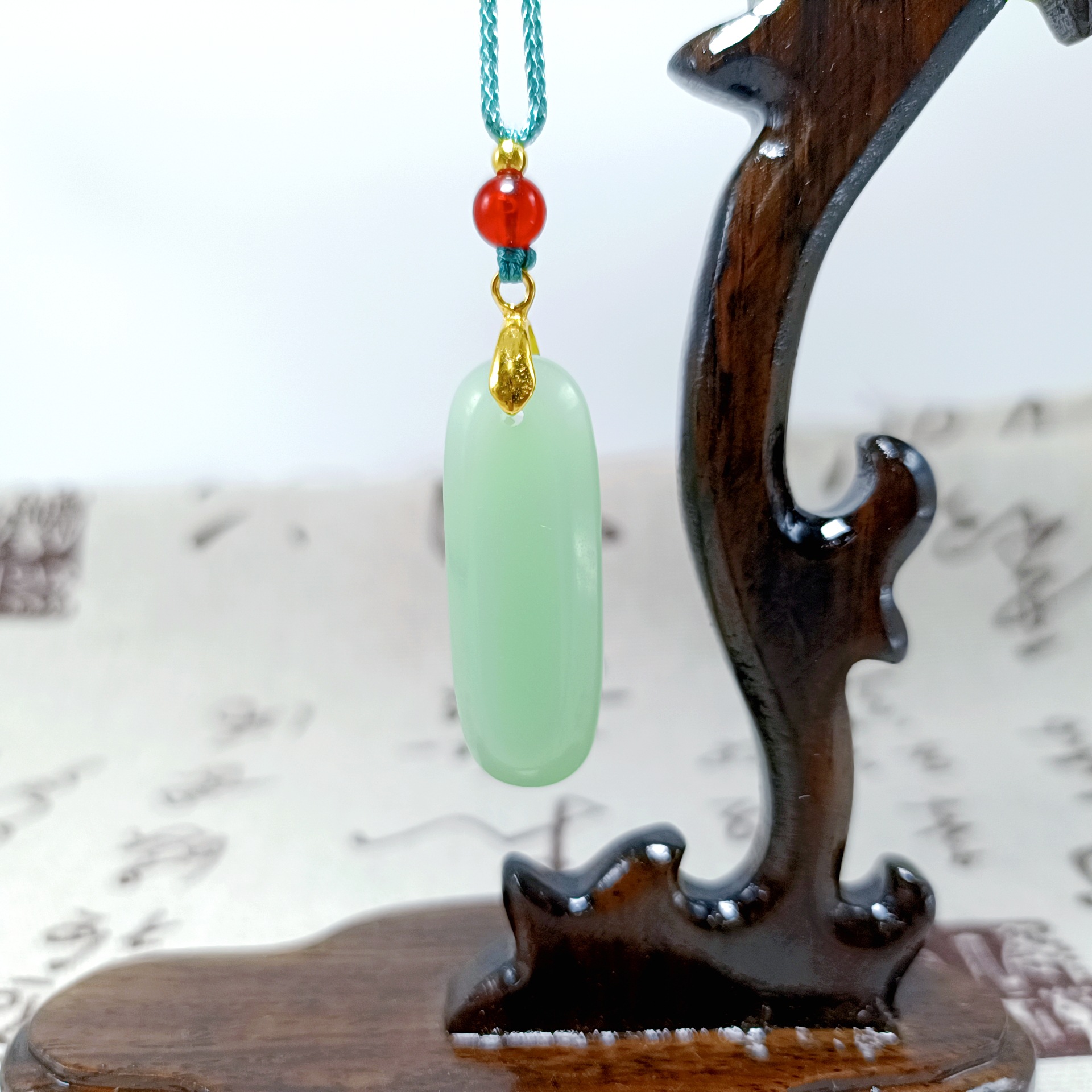 Factory wholesale natural Hetian jade pendant, small green stripe pendant, peace charm necklace, live stream promotional offer.