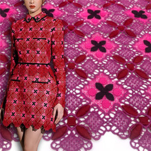 红色蕾丝高档立体贴花绣花布 宴会礼服面料 镂空水溶蕾丝刺绣布料