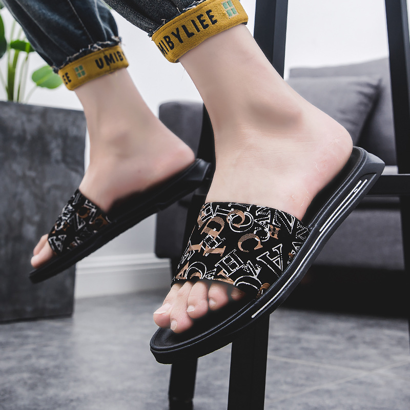 2023 Men's Flip Flops Summer Men's Slippers Men's Trend Korean Personalized flip flops Vietnamese beach slippers_voghion.com