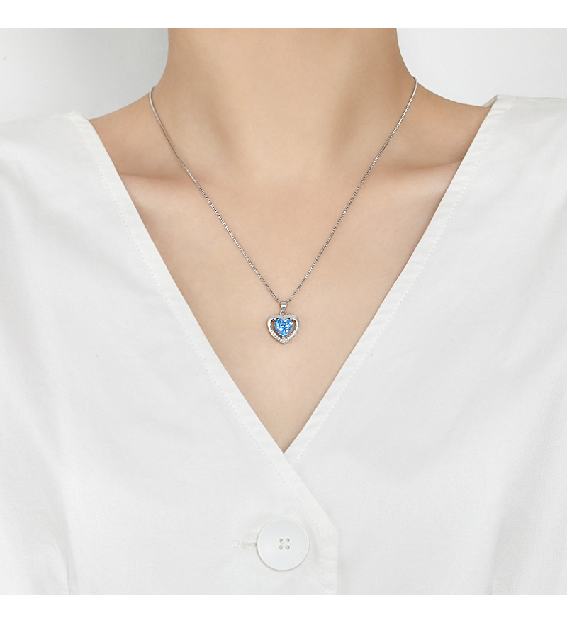 Simple Style Heart Shape Copper Hollow Out Inlay Zircon Pendant Necklace 1 Piece