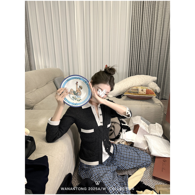 Wanantong Beautiful Second-Hand Ch@Nel Two-Wear Style Color-Blocked Polo Cardigan Women's Autum Knitwear