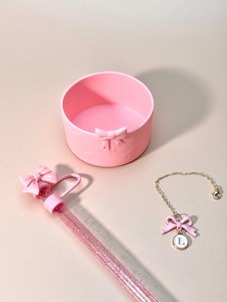 90g Weight Straw Decorative Cap, Cup holder, Cup Chain Kitchen and drinking utensils 1 Set Quantity Casual Occasion Silica Gel Material Bow Knot Pattern Cute Style Cute Bow Knot Silica Gel Straw Decorative Cap Cup Holder Cup Chain 1 Set 6