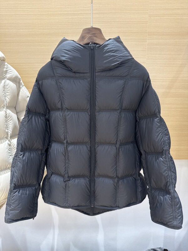 2025冬季新款90白鸭绒泡芙连帽方块羽绒服女短款宽松保暖外套显白|undefined