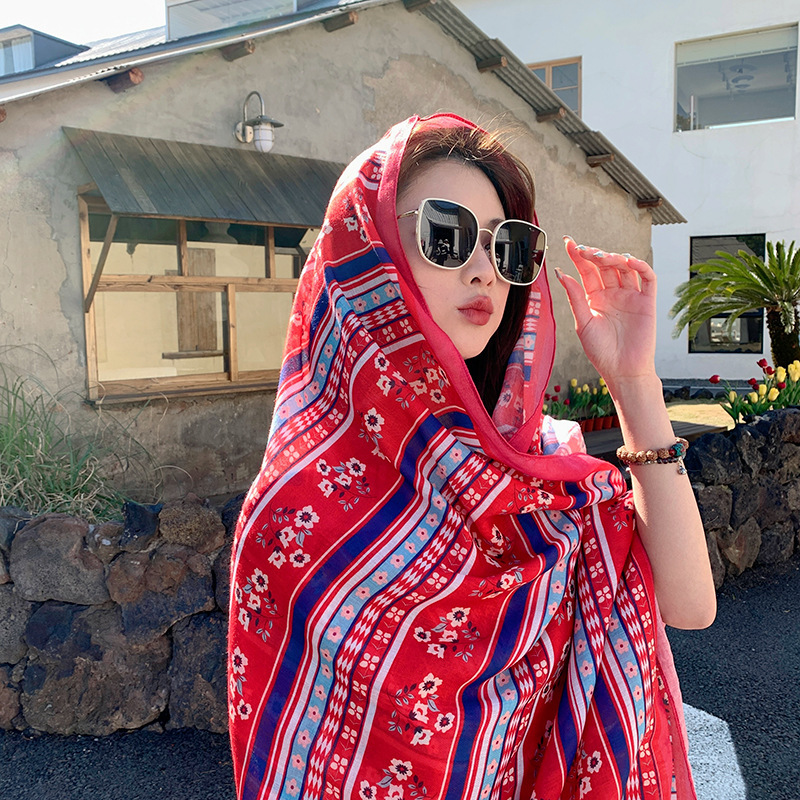Yunnan estilo étnico pequeño floral al aire libre foto decoración chal algodón y lino sensación bufanda de seda viajes protector solar Toalla de playa para las mujeres