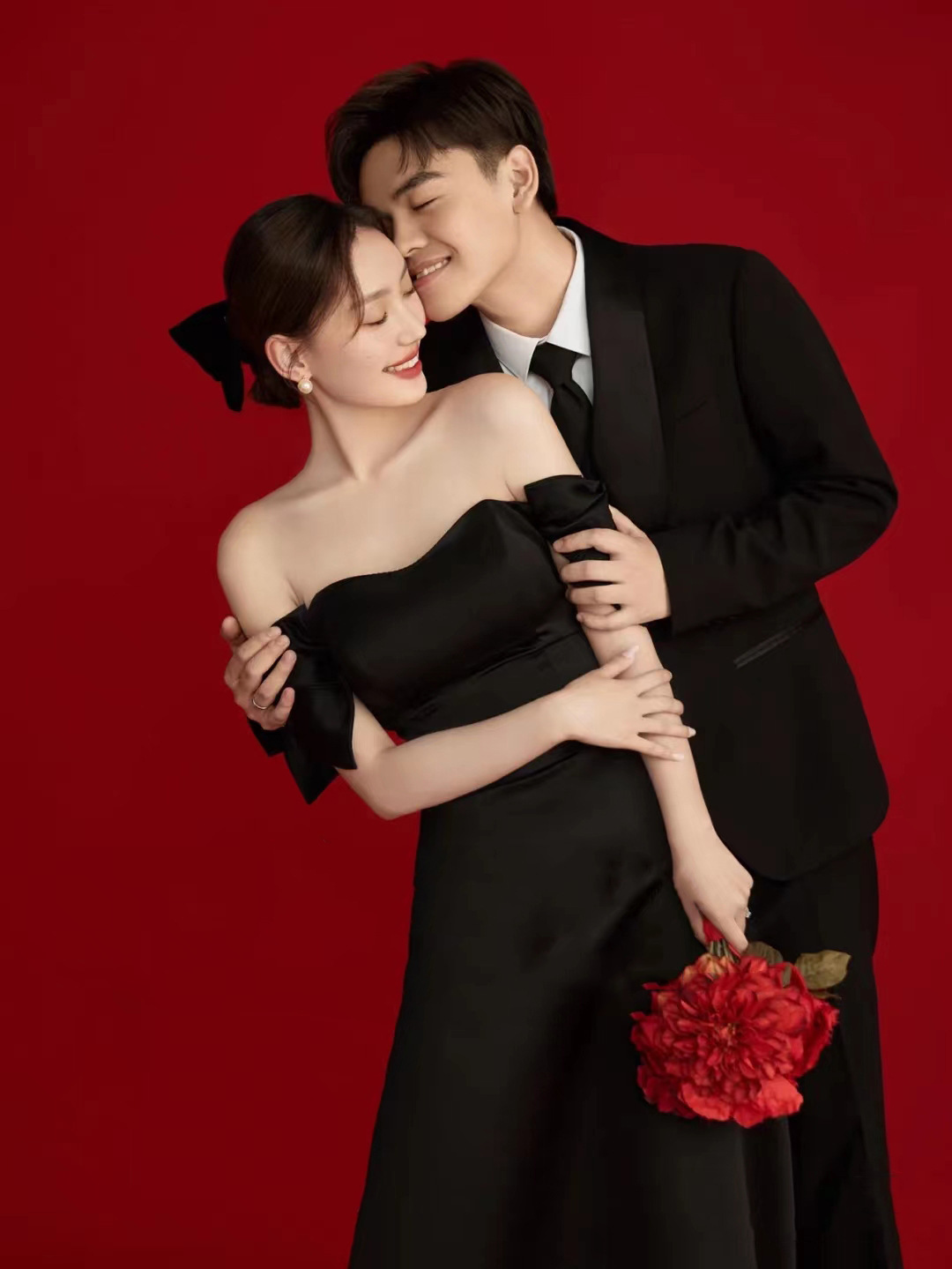 French Light Wedding Black Satin Hepburn Style Studio Theme Couple Photo Bowknot Marriage Registration Small Dress_ecoleips.com