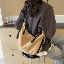 女士单肩包;女士斜挎包;托特包