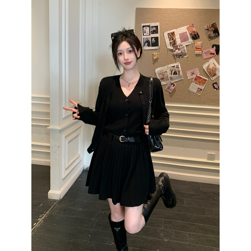 大码女装高级感连衣裙秋季梨形身材吊带裙胖MM显瘦裙子开衫两件套|undefined