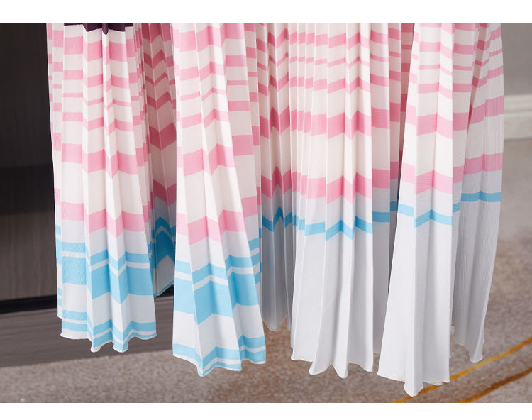 Pleated Skirt Set Image 3