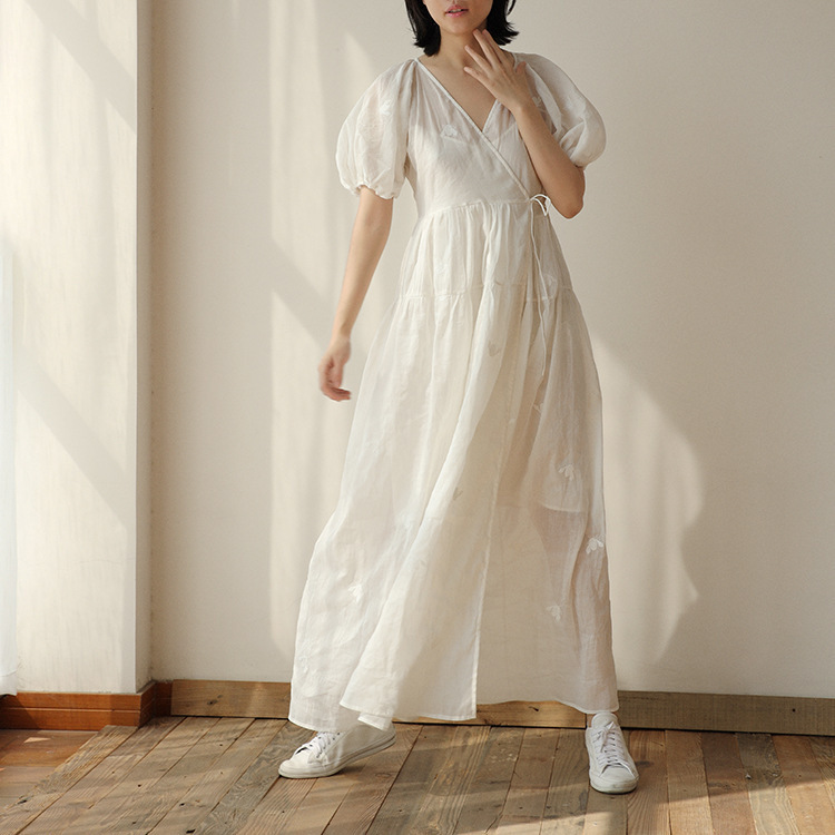 Artistic Fairy Solid Color White High-Count Fine Ramie Little Bee Embroidery Puff Sleeve Long Layered Tie Dress