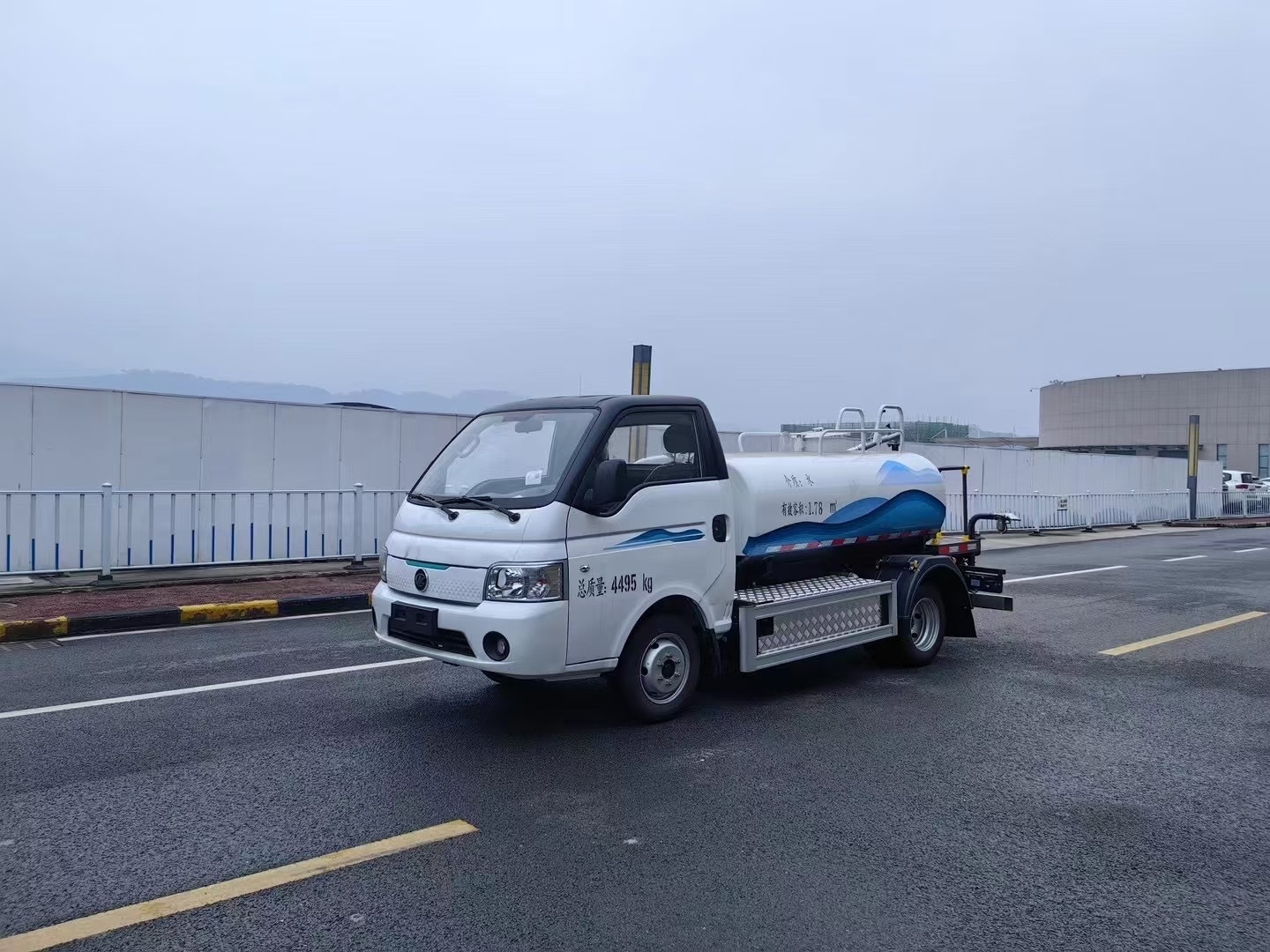 "New Energy Series" Sprinkler Truck, Sprinkler Truck, Dust Reduction Truck, Cooling Truck, Dust Suppression Truck, Water Transport Truck