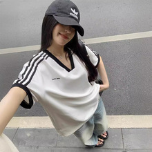 实拍 2024夏季新款韩版白色V领短袖T恤女夏季条纹宽松韩系T恤上衣