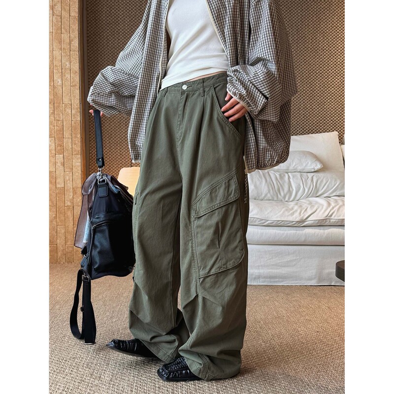 Louvre Spring New Korean Style Simple Workwear Pleated Straight-Leg Large Pocket Jeans Loose Fit Long Pants for Women Louvre Spring New Korean Style Simple Workwear Pleated Straight-Leg Large Pocket Jeans Loose Fit Long Pants for Women