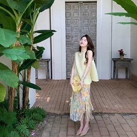 连衣裙;时尚休闲套装;女式T恤