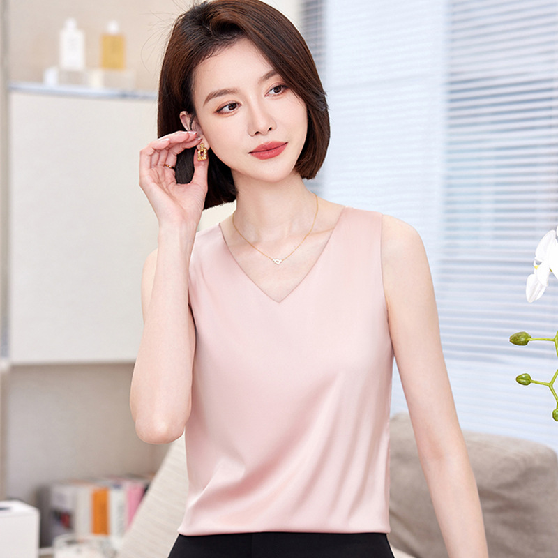 Outer Vest Casual All-match V-neck Lining 2025 Summer Fashionable Simple Commuting Suit Inner Base Top